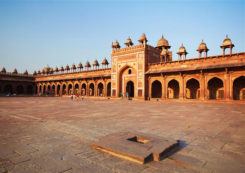 Buland darwaza, the 54 meters high entrance to fatehpur sikri complex,  uttar pradesh, india. | CanStock