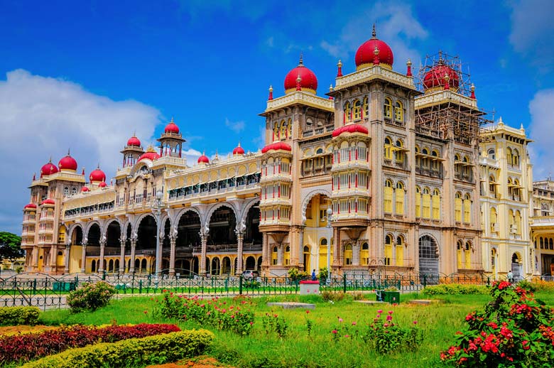 Top 4 Tourist Sightseeing Places in Bangalore - Swan Tours