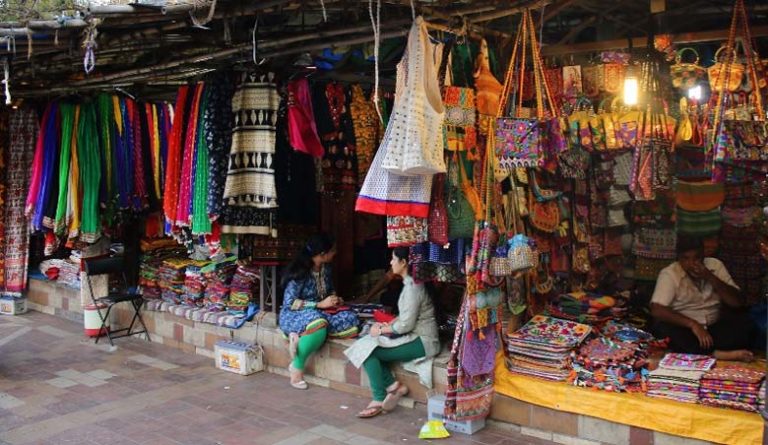 5-popular-shopping-places-in-gujarat-swan-tours