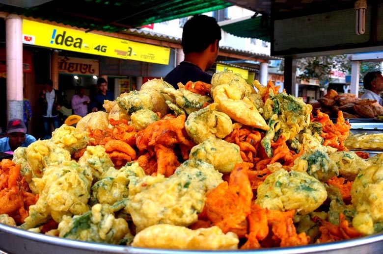 Complete Guide: 7 Best Street Foods in Gujarat – Swan Tours