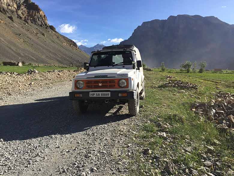 Jeep Safari in ﻿Nubra Valley