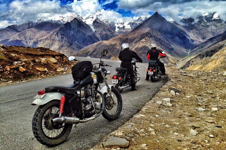 Leh Ladakh Bike Trip (Complete Guide) For Bikers – Swan Tours