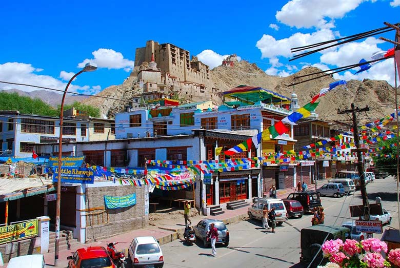 Leh Market