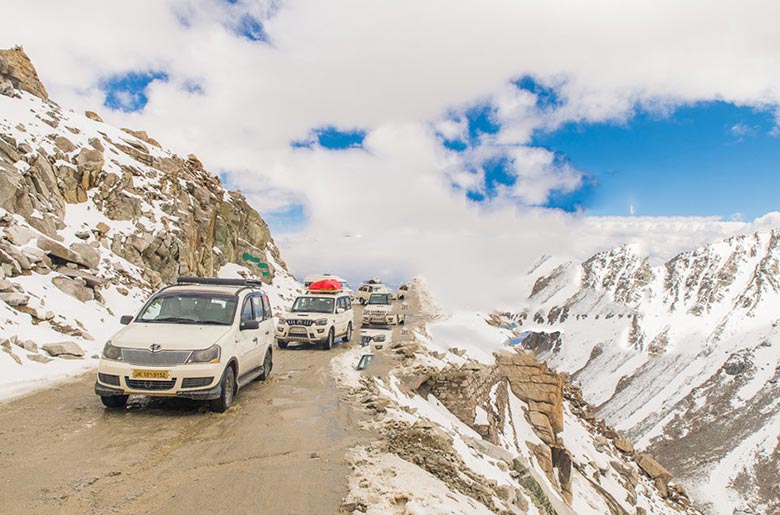 Tsokar Jeep Safari