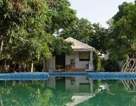 lisit of resorts in udaipur Package