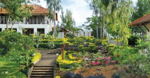 luxury hotels in chikmagalur Package