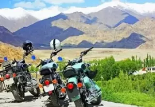 Glorious Leh Ladakh Tour Packages from Rajkot