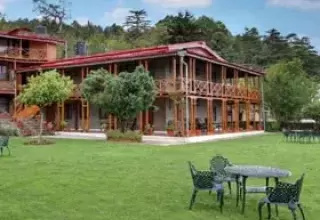 CHEVRON ECO LODGE, KAUSANI