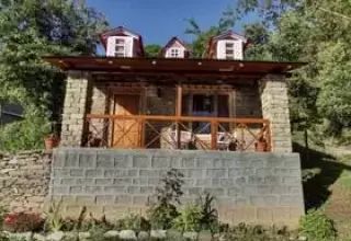 CHEVRON MOUNTAIN VILLA, KAUSANI
