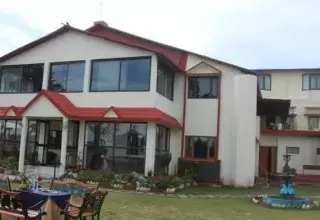 Classic Hill Top Resort, Chamba