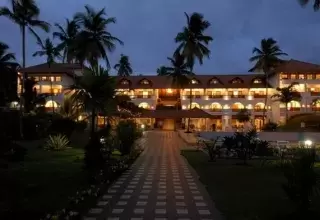 Estuary Island, Poovar