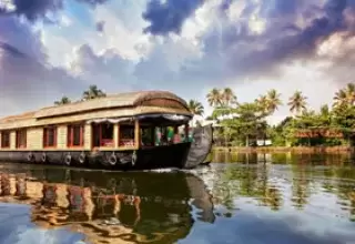 Kerala Houseboat Packages