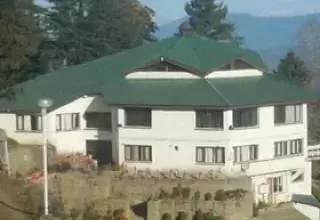 Kufri Holiday Resort