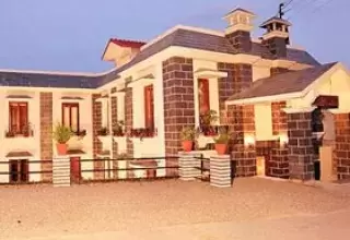 SUN N SNOW INN, KAUSANI