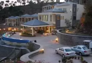 Suryavilas Luxury Resort & Spa Solan